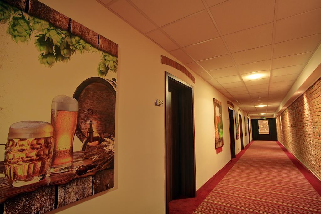 琴斯托霍瓦啤酒酒店及Spa 客房 照片